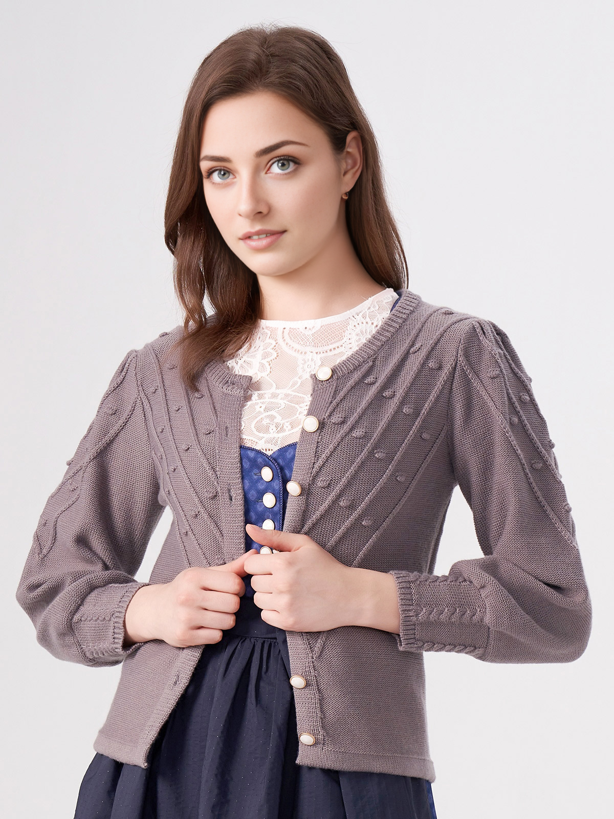 Dirndl Grün in eleganter Strickoptik