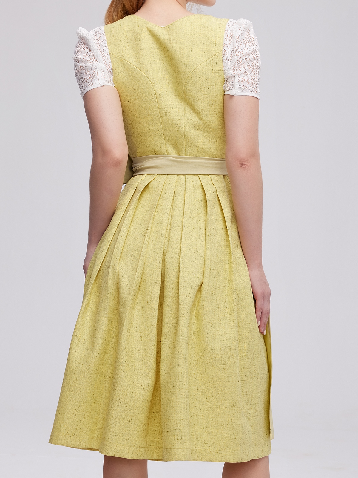 Ehreer Dirndl in Gelb – Tradition mit modernem Twist