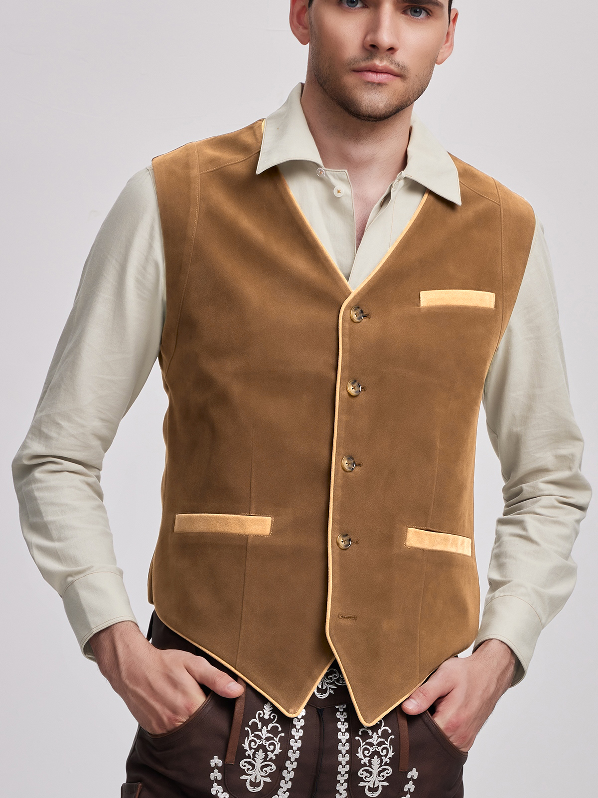 Kurzes Dirndl in Gelb
