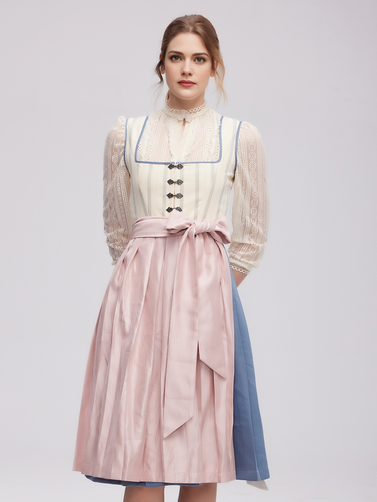 Modernes Dirndl in Beige