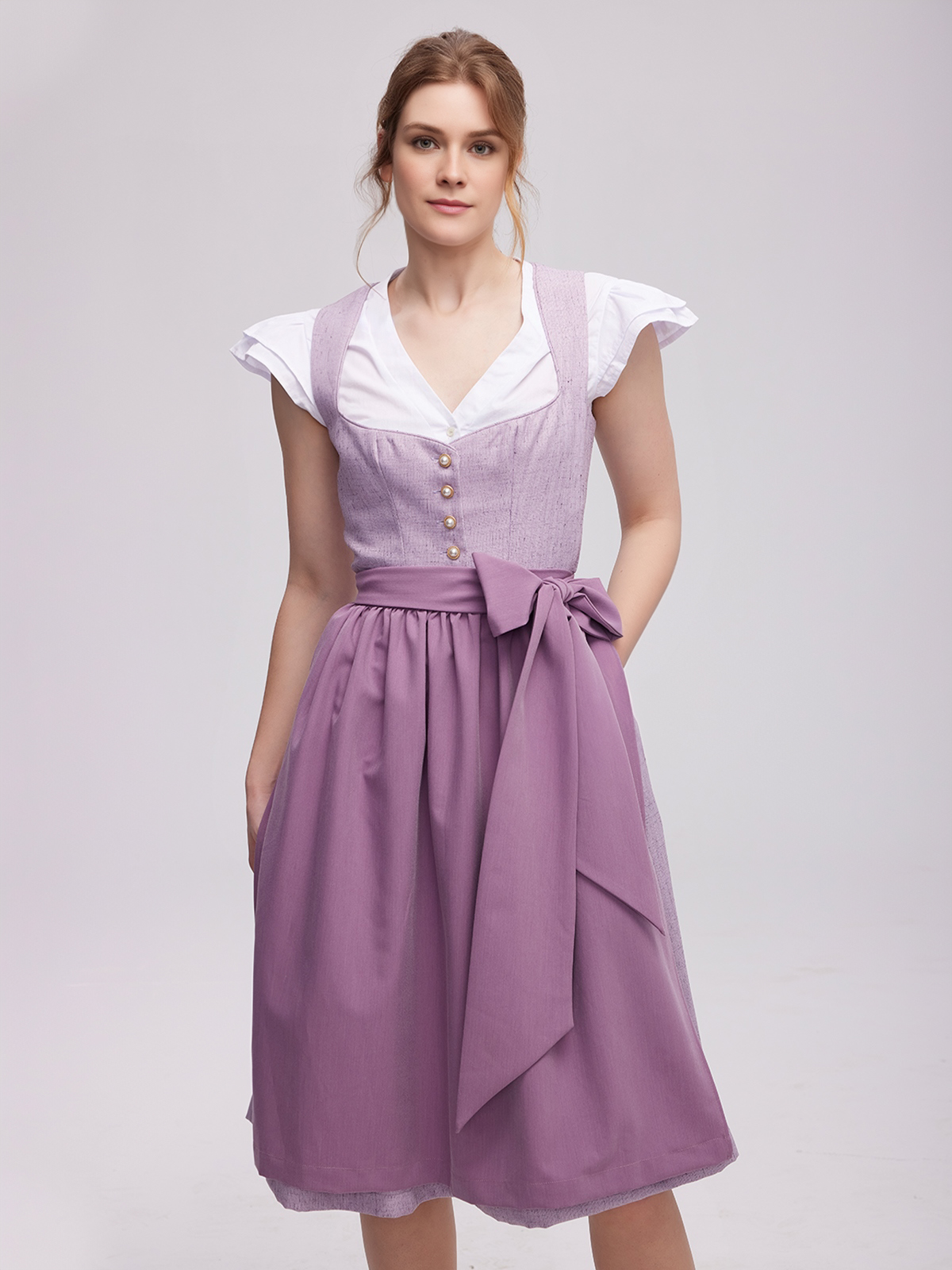 Dirndl Royalblau in eleganter Ausführung