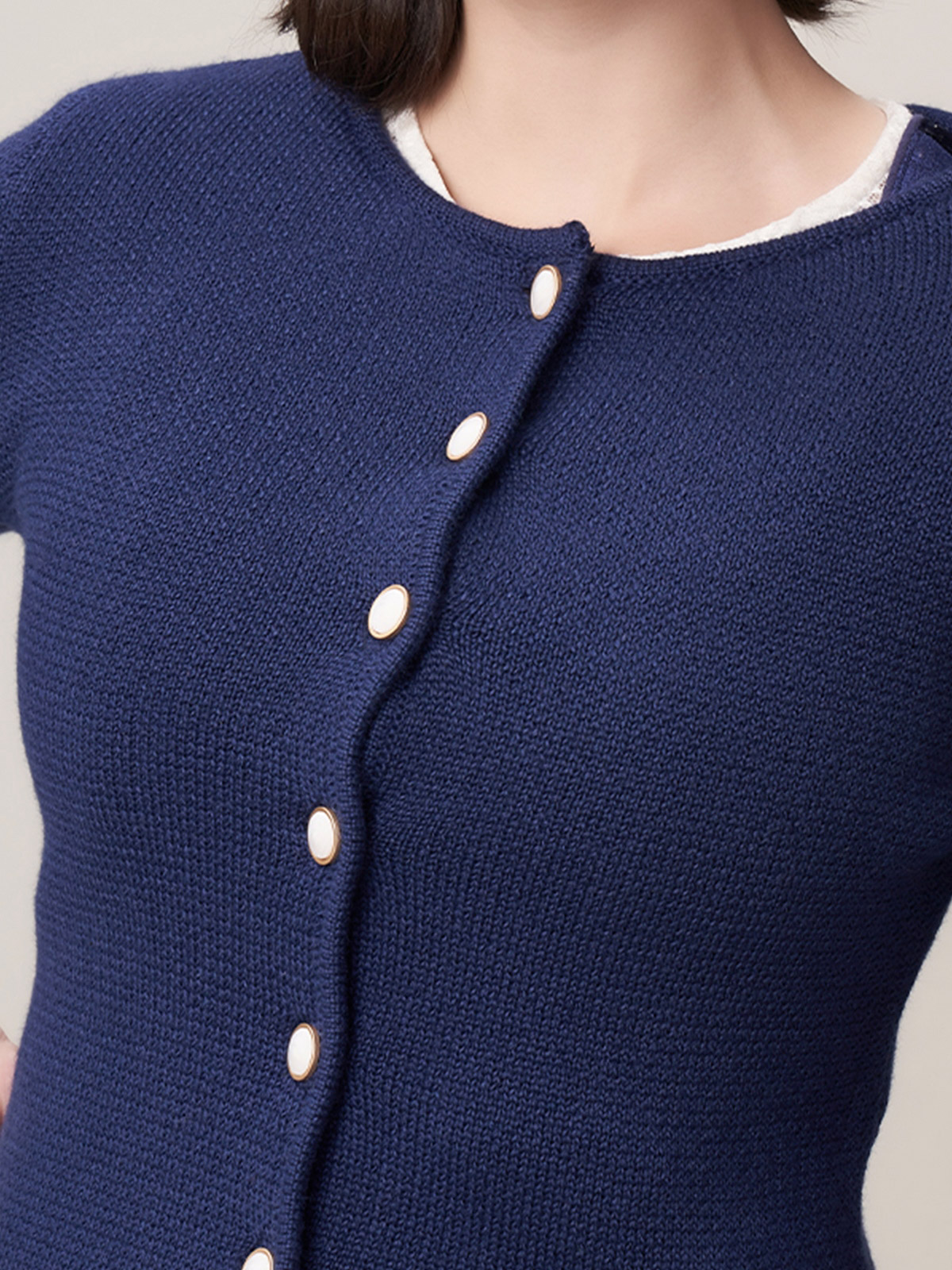 Dirndl in Marineblau
