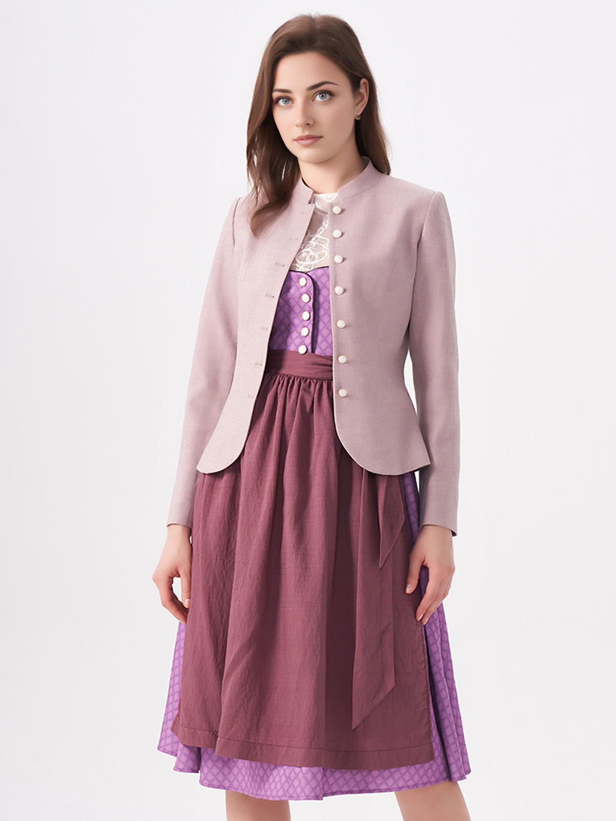 Dirndl mit lila Jacke