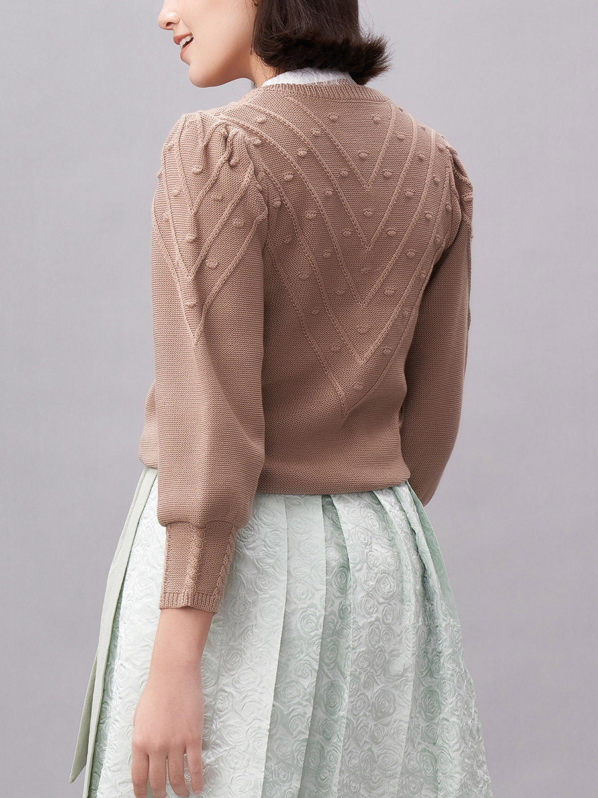 Gelbe Dirndl mit modernem Twist