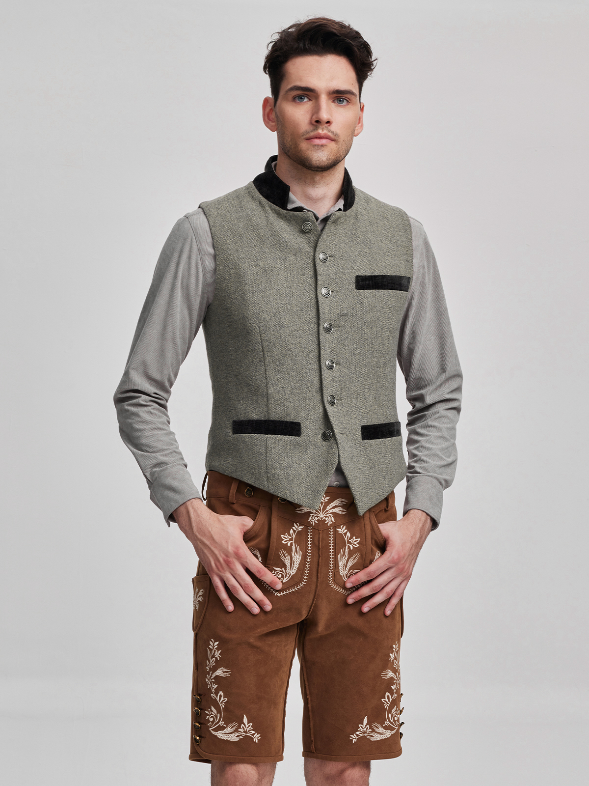 Dirndl Blau Spitze – Eleganz mit Spitzenverzierung