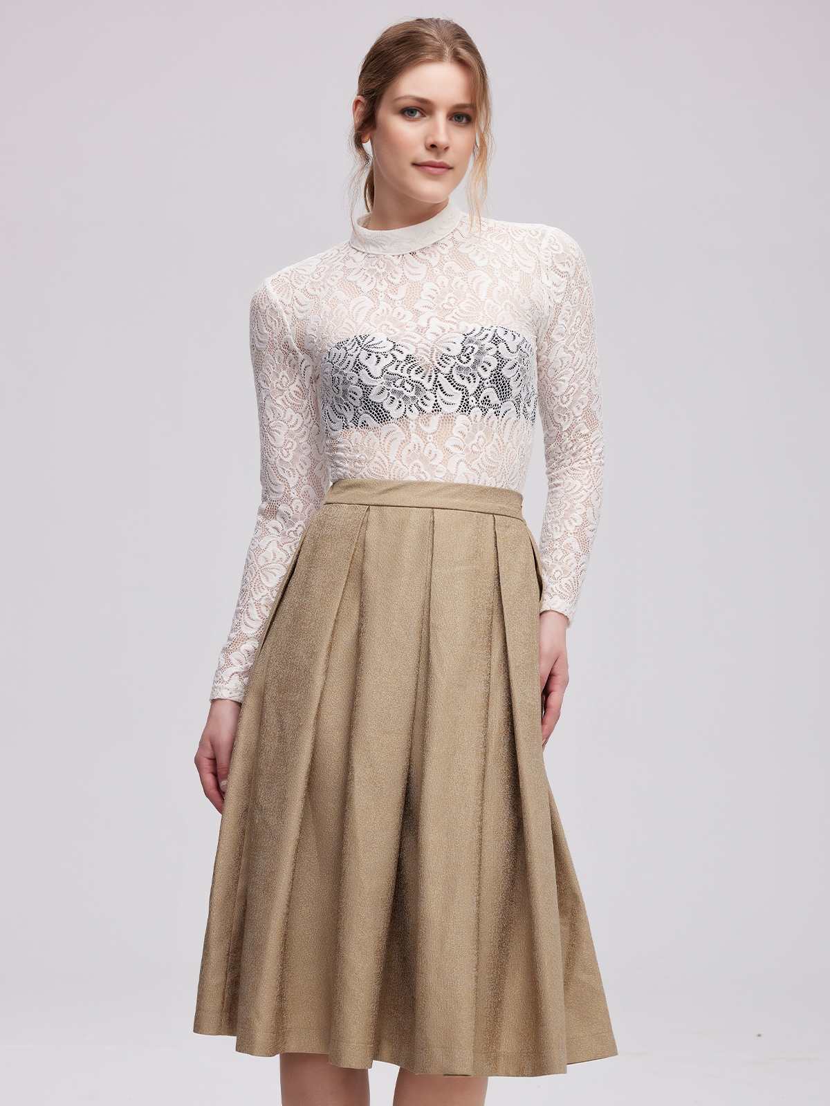 Mini Dirndl Blau in modernem Design